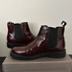 Vagabond Burgundy Leather Chelsea Boots